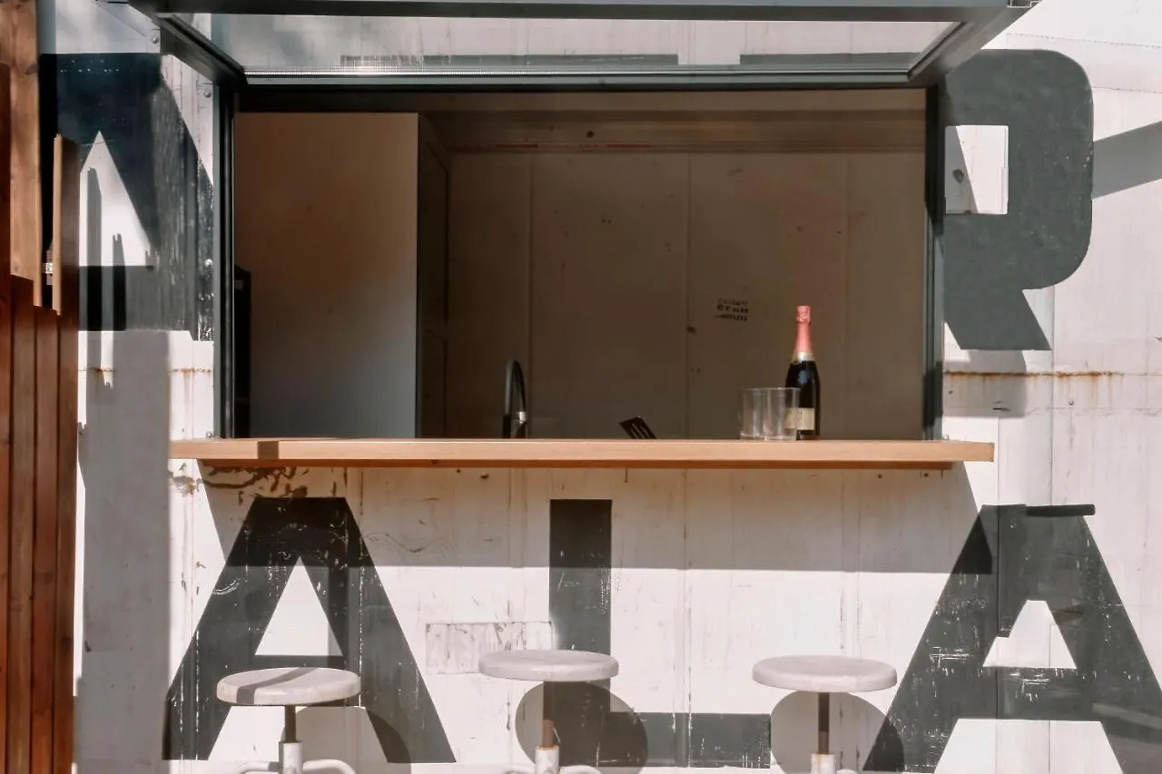 펜션 카스테데펠스 Cooltainer Retreat Sustainable Coastal Forest Tiny House Near Barcelona By Quirkygetaway 빌라
