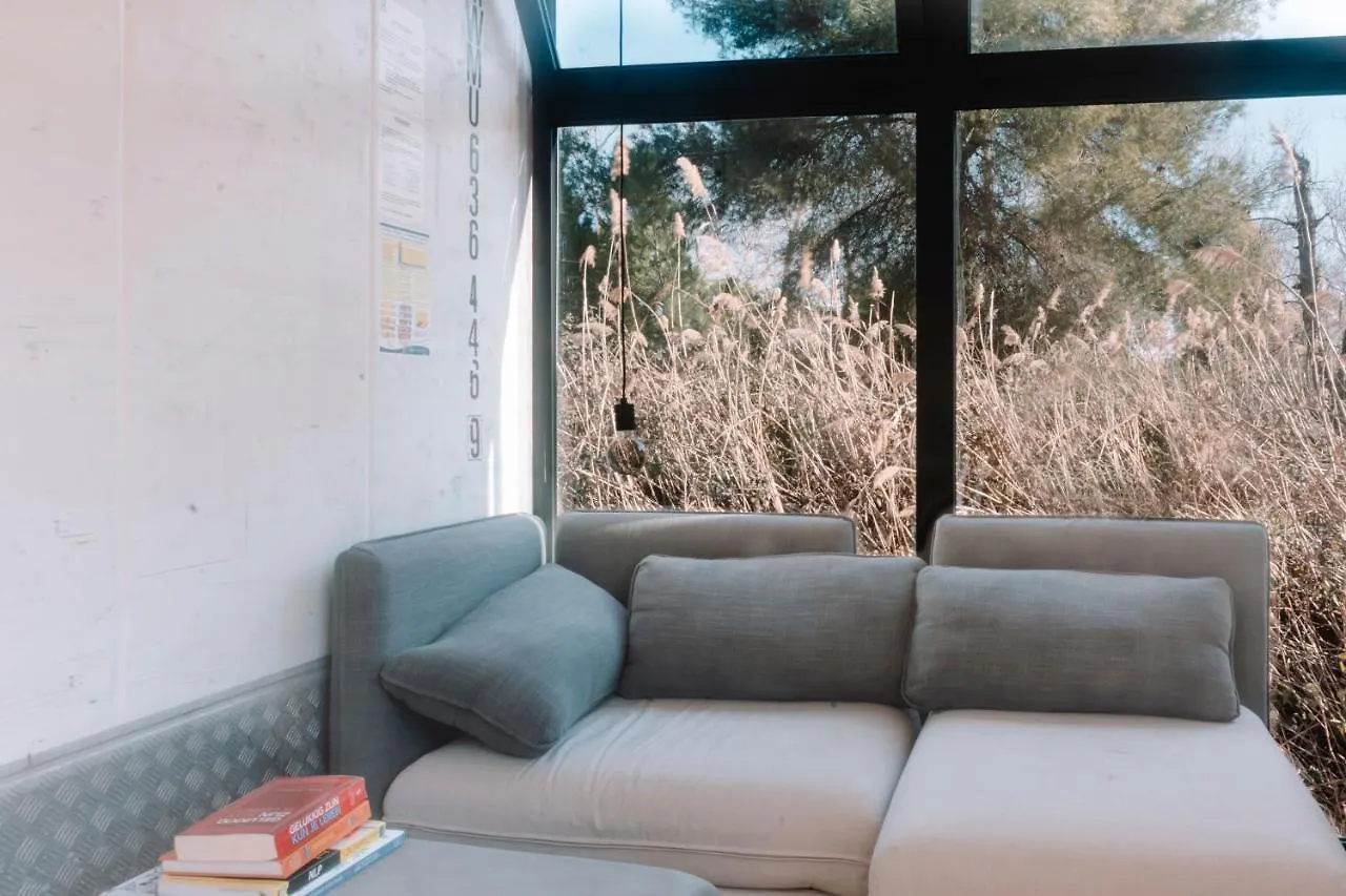 펜션 카스테데펠스 Cooltainer Retreat Sustainable Coastal Forest Tiny House Near Barcelona By Quirkygetaway 빌라