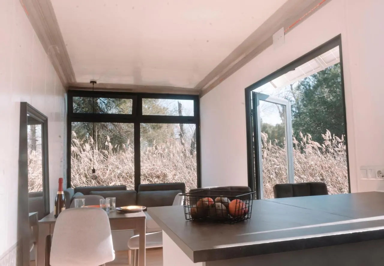카스테데펠스 Cooltainer Retreat Sustainable Coastal Forest Tiny House Near Barcelona By Quirkygetaway 빌라 펜션