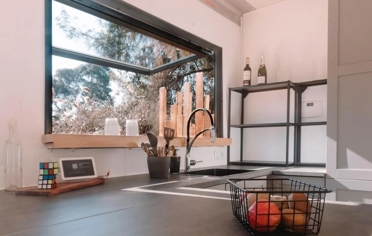 카스테데펠스 Cooltainer Retreat Sustainable Coastal Forest Tiny House Near Barcelona By Quirkygetaway 빌라