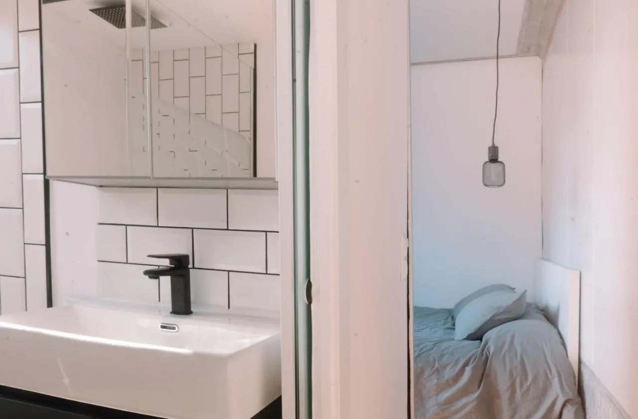 카스테데펠스 Cooltainer Retreat Sustainable Coastal Forest Tiny House Near Barcelona By Quirkygetaway 빌라 스페인